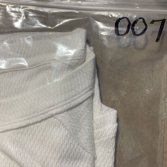 🟢3 items for $20—WE THE FREE long sleeve top wide neck curved hemline women’s XS - Picture 9 of 9